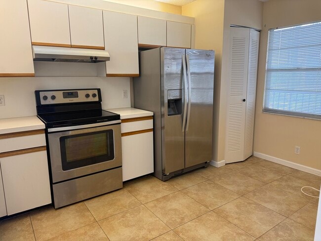 Building Photo - 1200 SW 124th Terrace