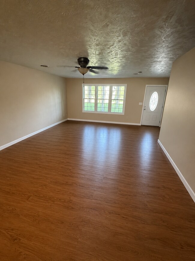 Foto del edificio - 1210 Stonington Dr