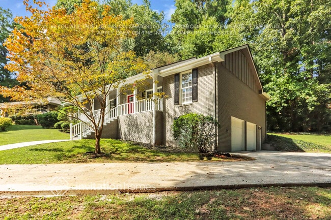 Building Photo - 460 Glendale Ct SW