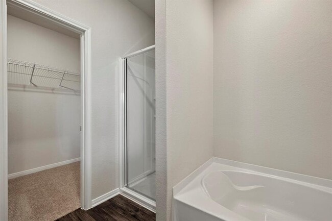 Building Photo - 10406 Red Cardinal Dr