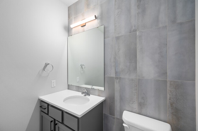 Building Photo - Echo at The Lights