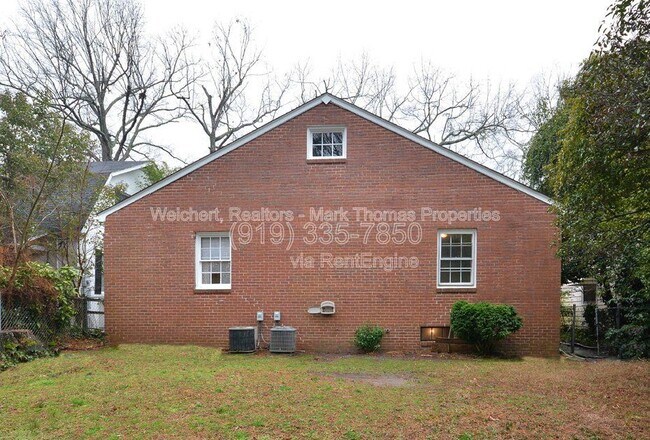 Building Photo - 2602 Vineyard St