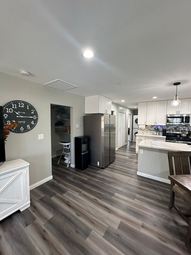 Building Photo - Inviting 3-Bedroom | 2-Bathroom Home in National City