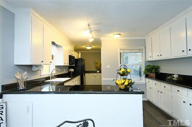 Foto del edificio - 1606 Laura Duncan Rd