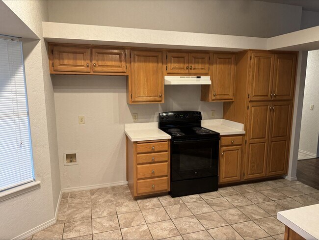 Building Photo - 11408 Brown Ave