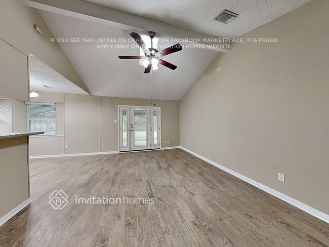 Building Photo - 801 Newport Blvd