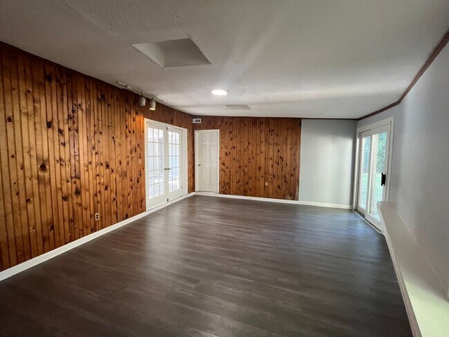 Foto del edificio - Granville Schools - Hard to find 4/2 Renta...