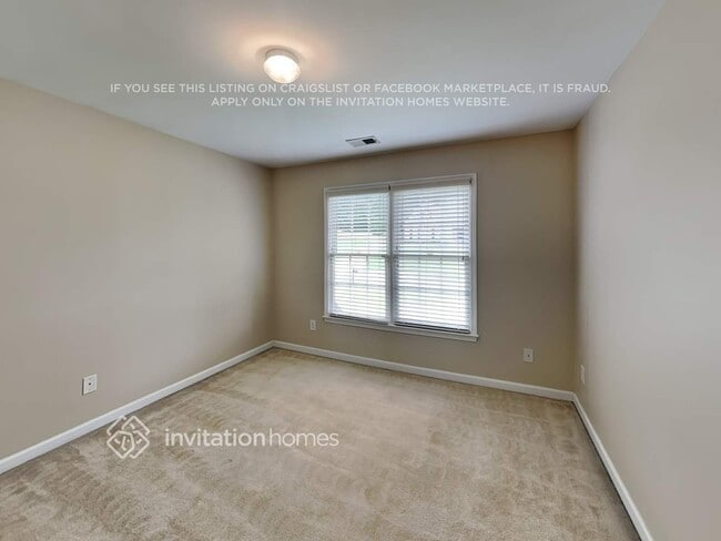 Building Photo - 1328 Maple Creek Ave