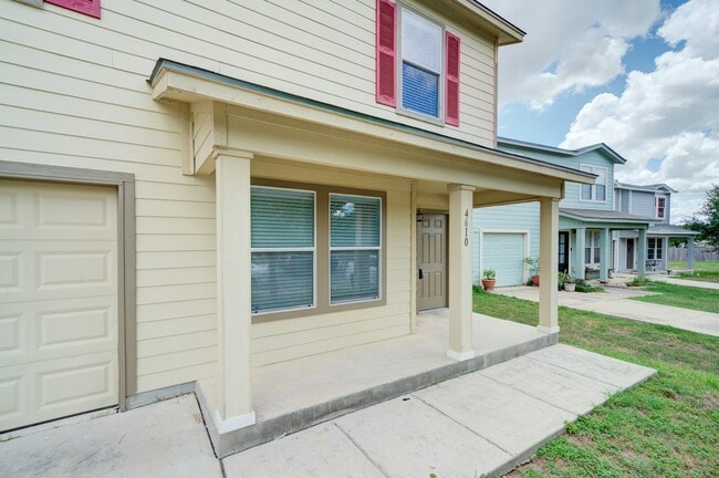 Foto del edificio - 4610 Stallion Cove
