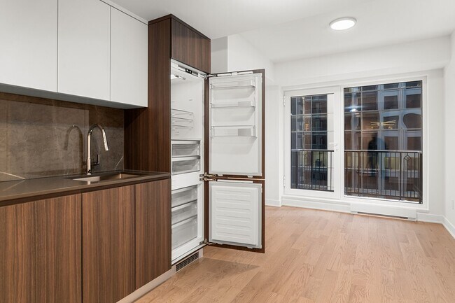 Photo du bâtiment - 1518 Rue Sherbrooke O