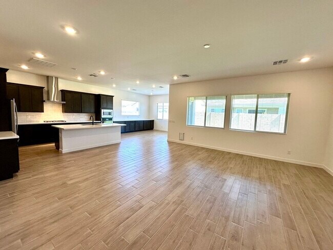 Foto del edificio - Fantastic "Holly" floor plan in Bella Vista Farms
