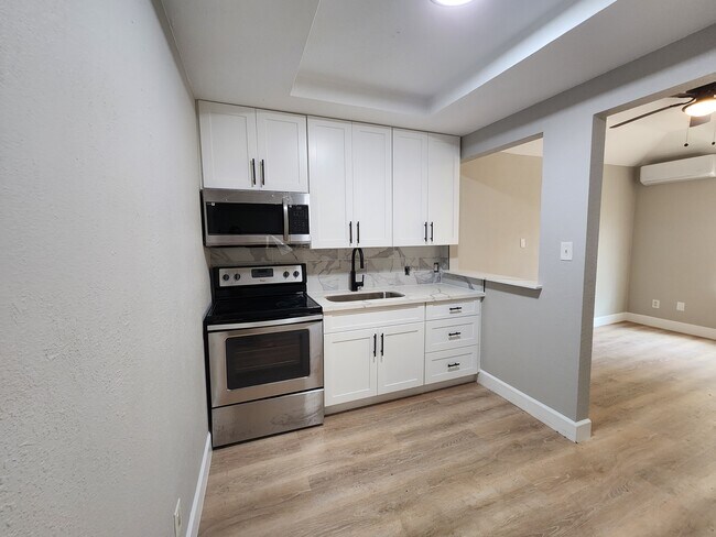 Foto del edificio - 304 Truman St,
