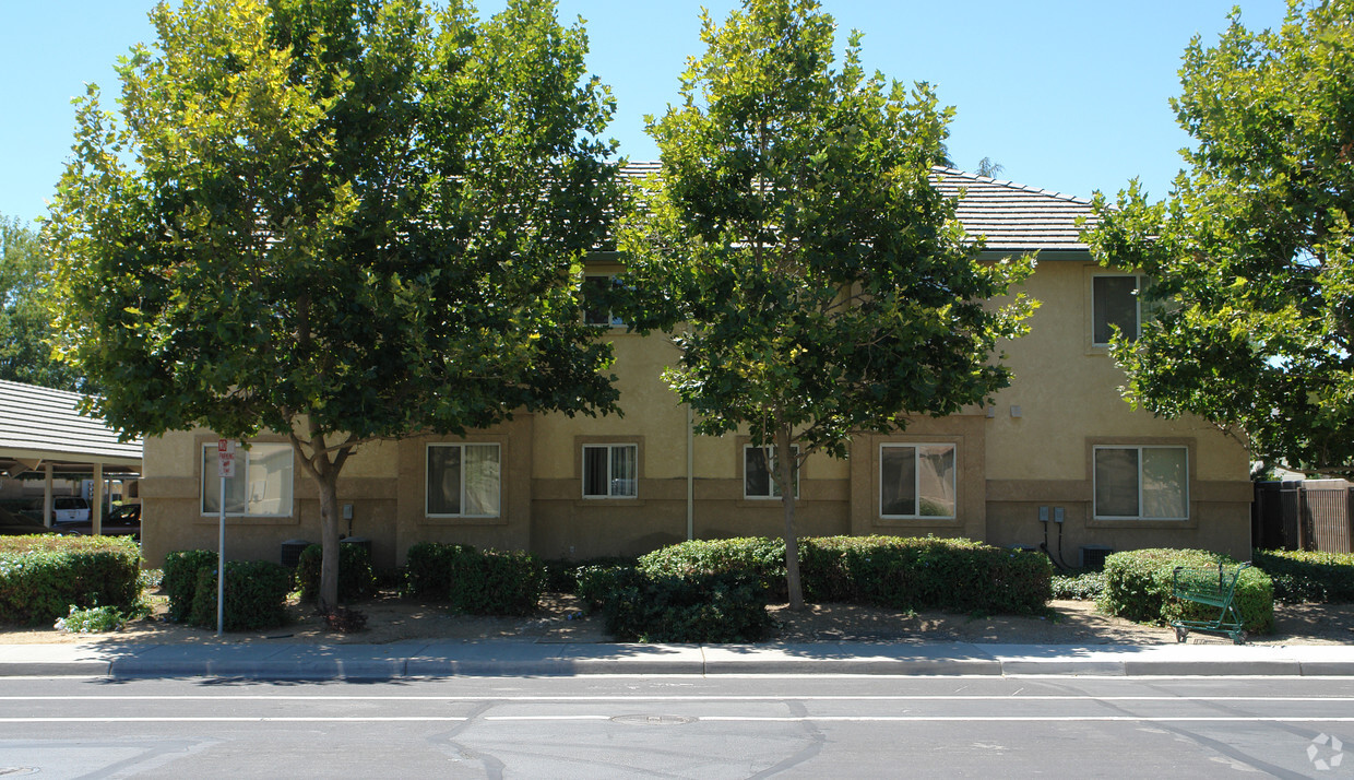 Building Photo - Brentwood Park Apartments