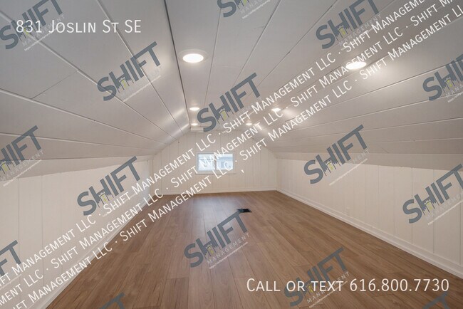 Foto del edificio - 831 Joslin St SE