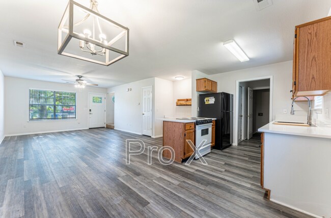 Foto del edificio - 2404 S. 16th St.