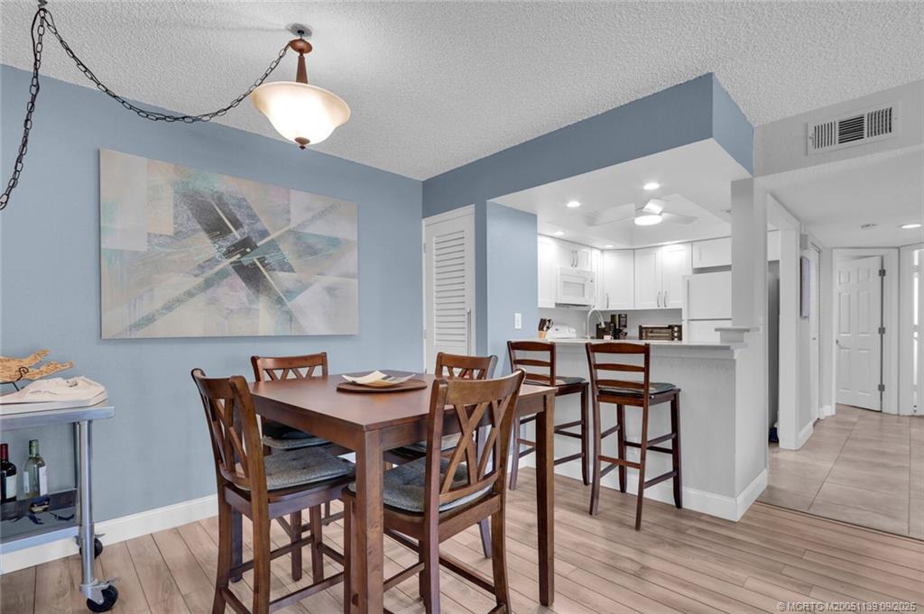 Foto principal - 1504 SE Royal Green Cir