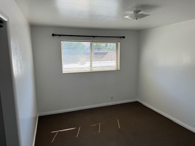 Building Photo - 2-Bedroom Apartment, Close to BYU campus