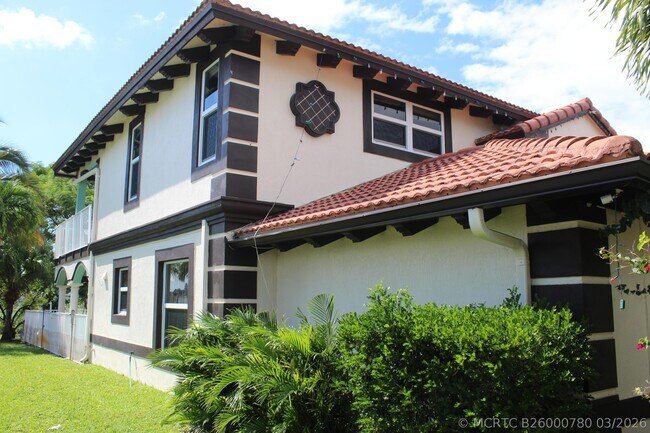 Foto del edificio - 13847 Geranium Pl