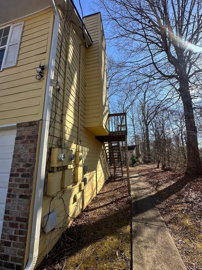 Building Photo - Discover This Charming Atlanta 1-Bedroom Apartment