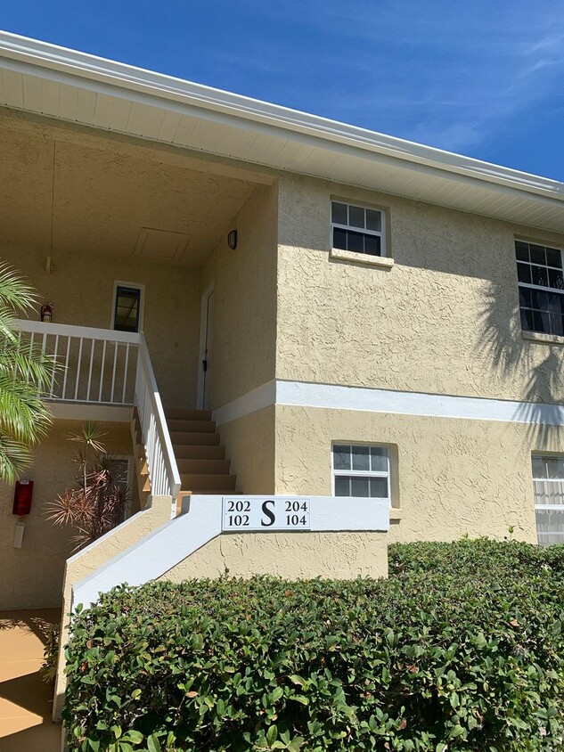 Foto principal - 2/2 MIDPORT II CONDO- LEASE PENDING