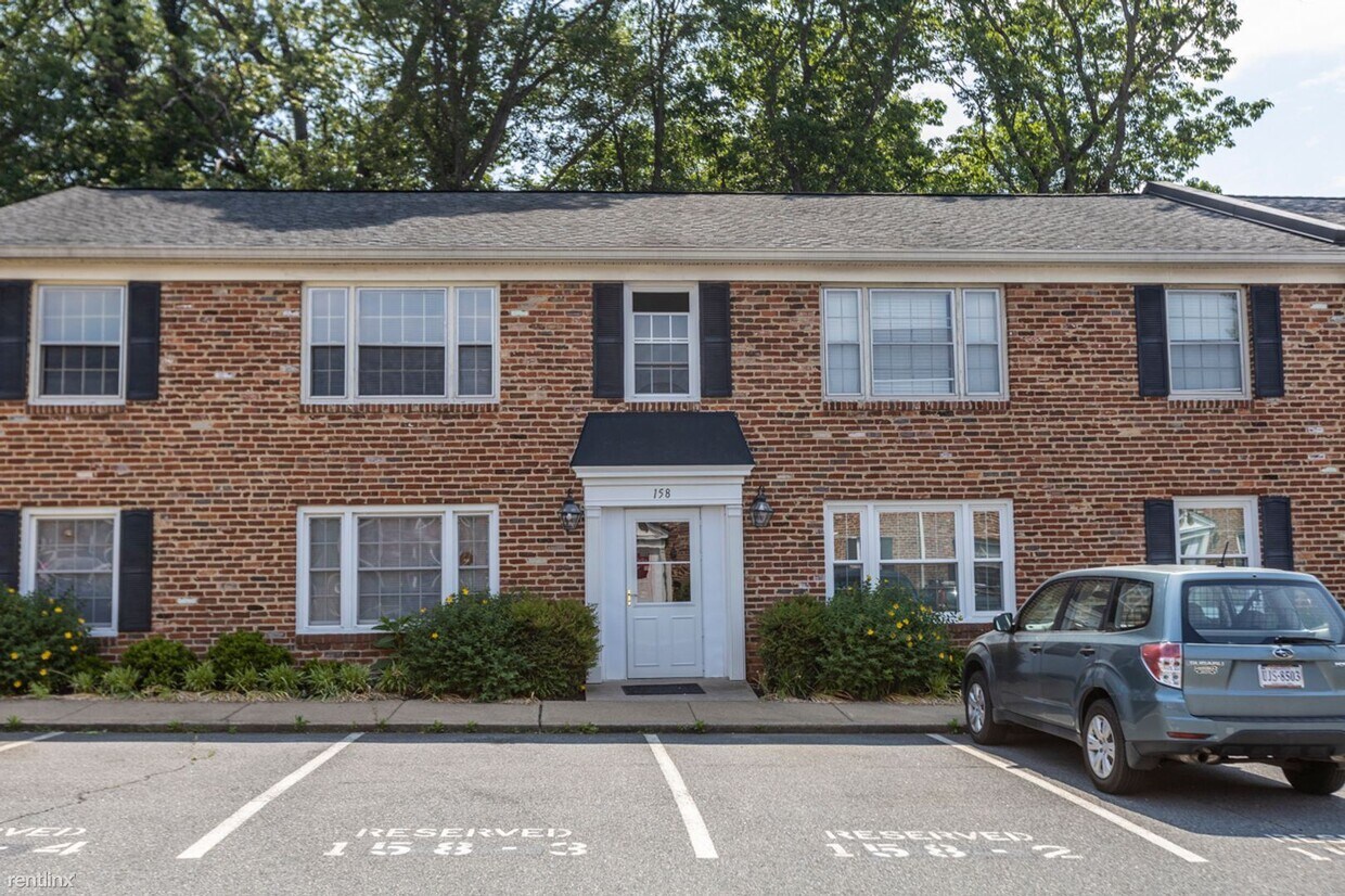 2 br, 1 bath House 158 Hessian Hills Way 4 House for Rent in