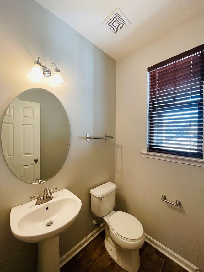 Foto del edificio - Beautiful Townhome in Catawba Village