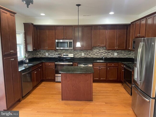 Building Photo - 3707 Fords Ln