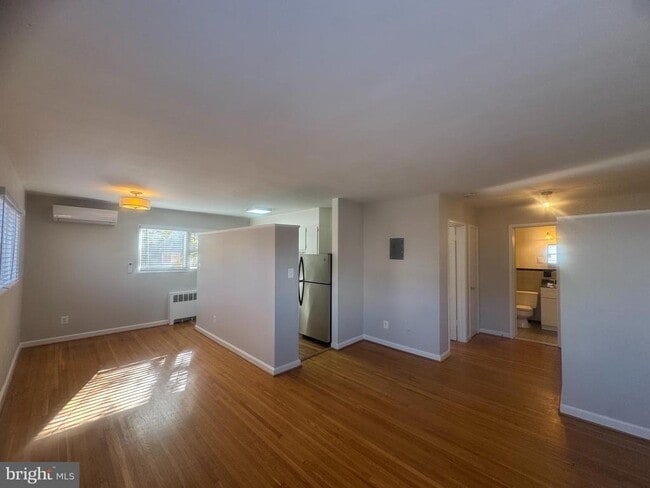 Building Photo - 1510 N Rolfe St