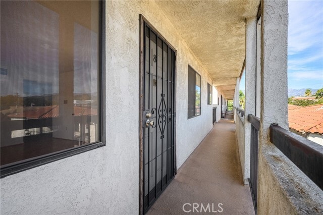 Building Photo - 1004 E Garfield Ave