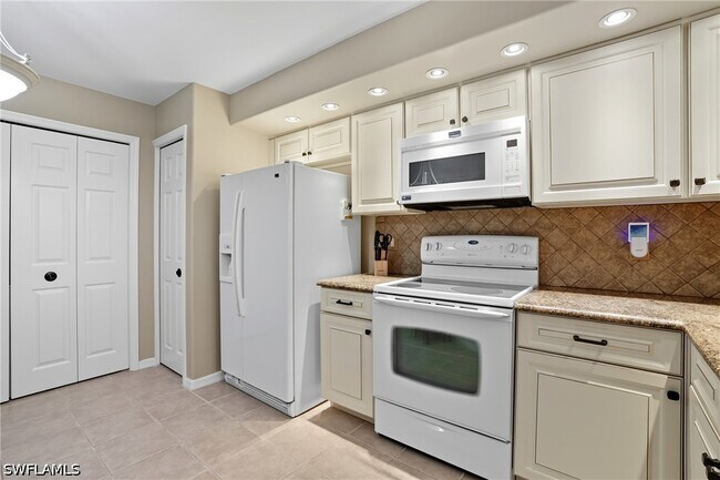 Foto del edificio - 13641 Worthington Way
