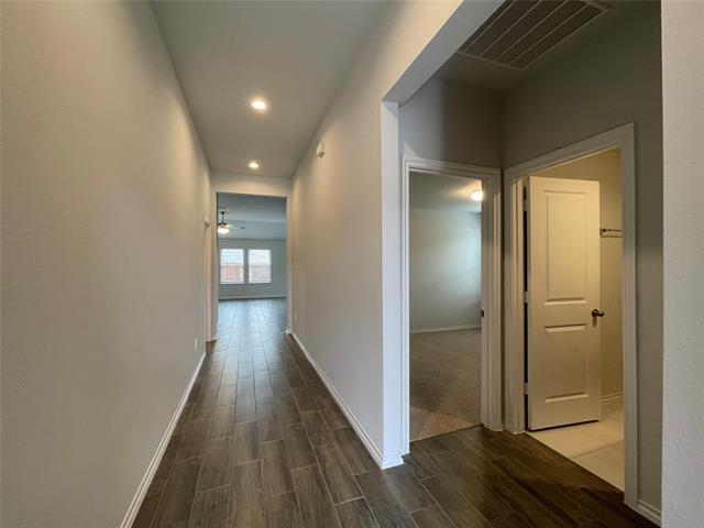 Building Photo - 5800 Utopia Dr