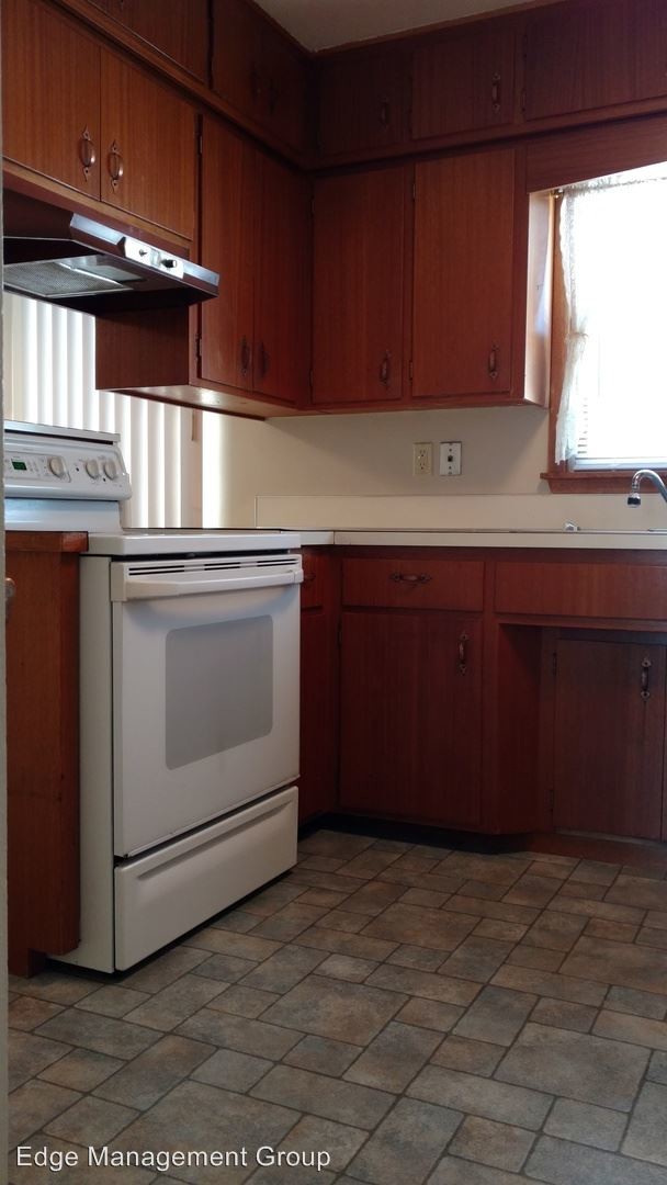 Building Photo - 131 Irene Ct
