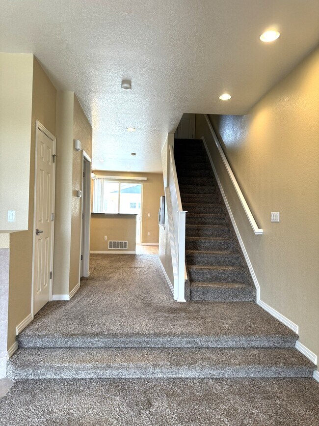 Foto del edificio - 9558 Pearl Cir