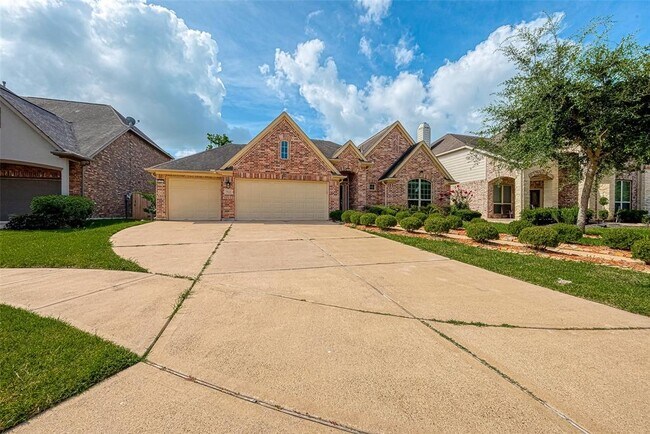 Foto del edificio - 7122 Fall Creek Ln