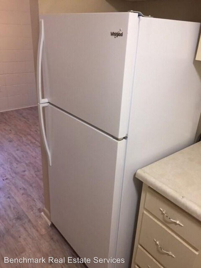 Foto del edificio - 1 br, 1 bath Apartment - 2303 Columbia Ct.