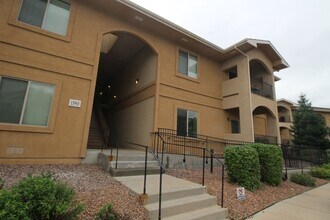 Building Photo - 1590 Little Bear Creek Point