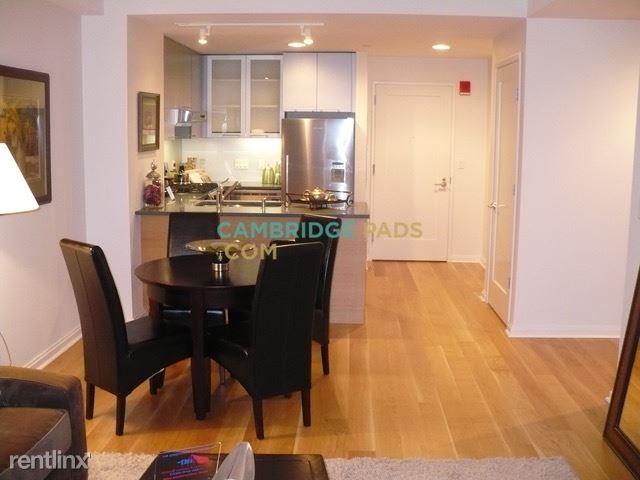 Primary Photo - 303 3rd St