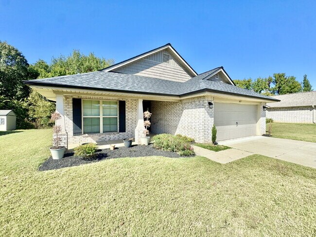 Foto del edificio - 8437 Grayce Dr