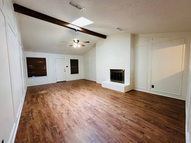 Building Photo - 3718 Monclair Ave