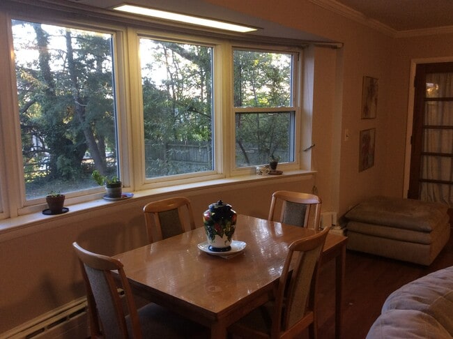 Foto del edificio - 3412 University Blvd E