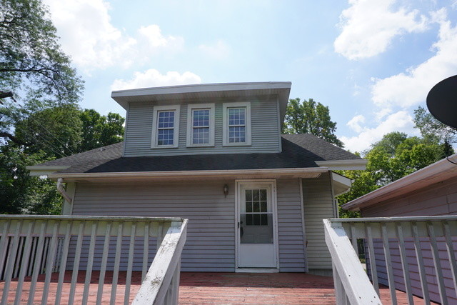 Building Photo - 831 W North St