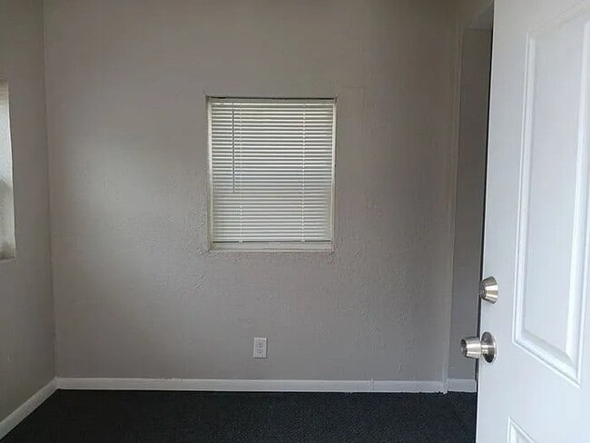 Building Photo - 1821 Marquette St