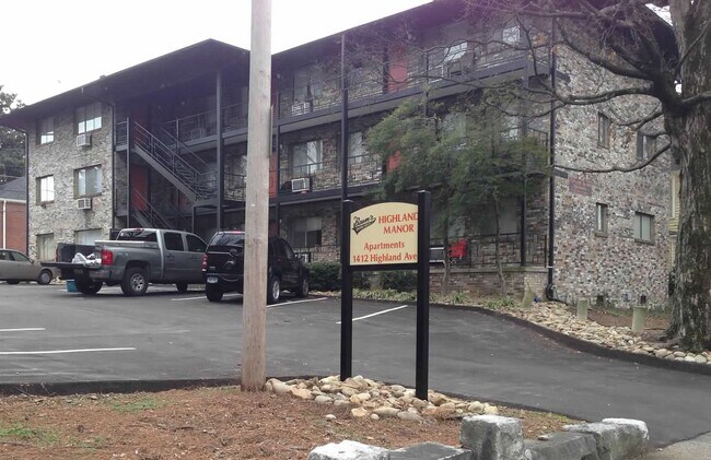 Building Photo - 1412 Highland Ave