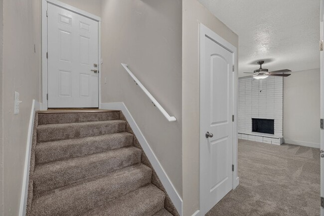 Building Photo - 349 N 800 E