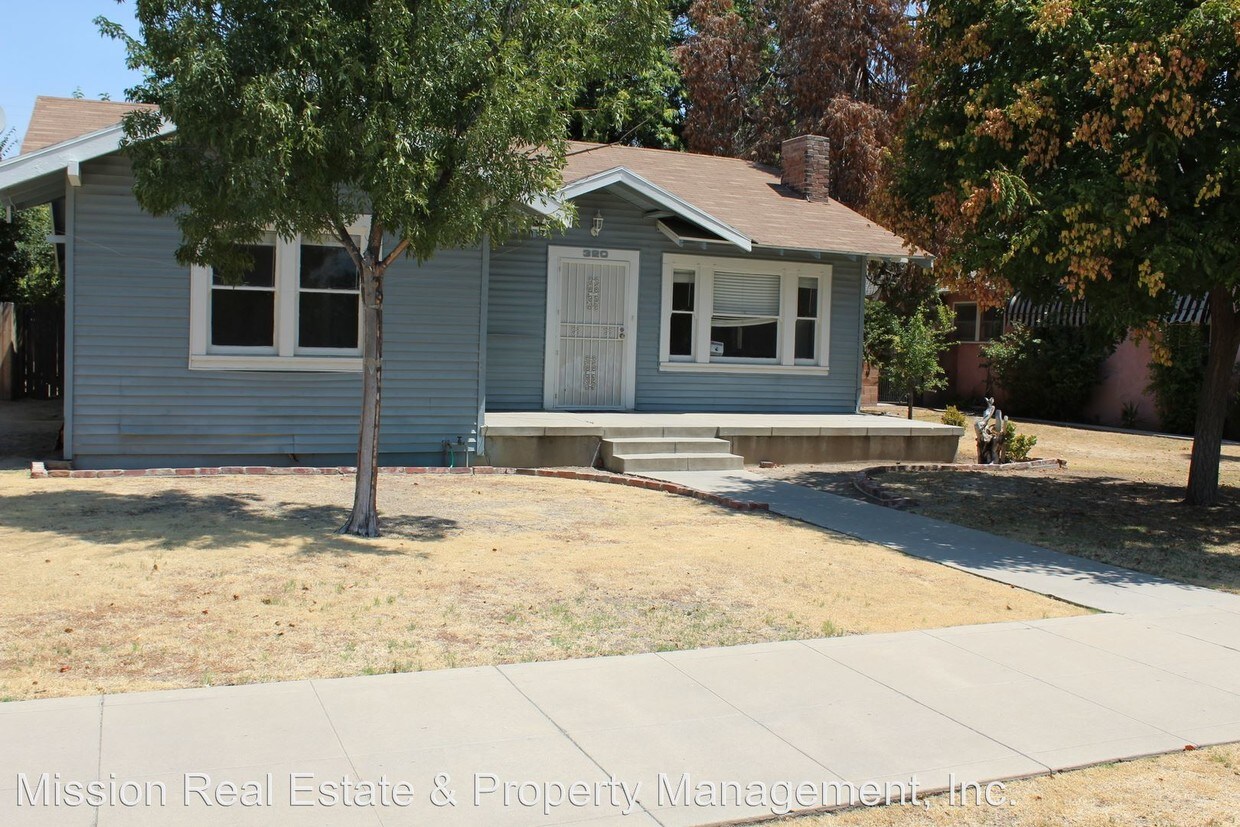 Primary Photo - 320 Flower St