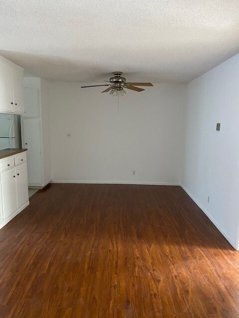 Dining Area - 107 S Croft Ave