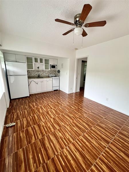 Building Photo - 2918 N Ocean Blvd