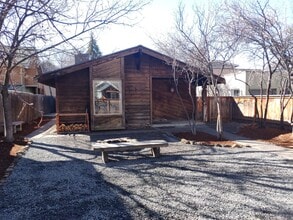 Building Photo - 715 NW Ogden Ave