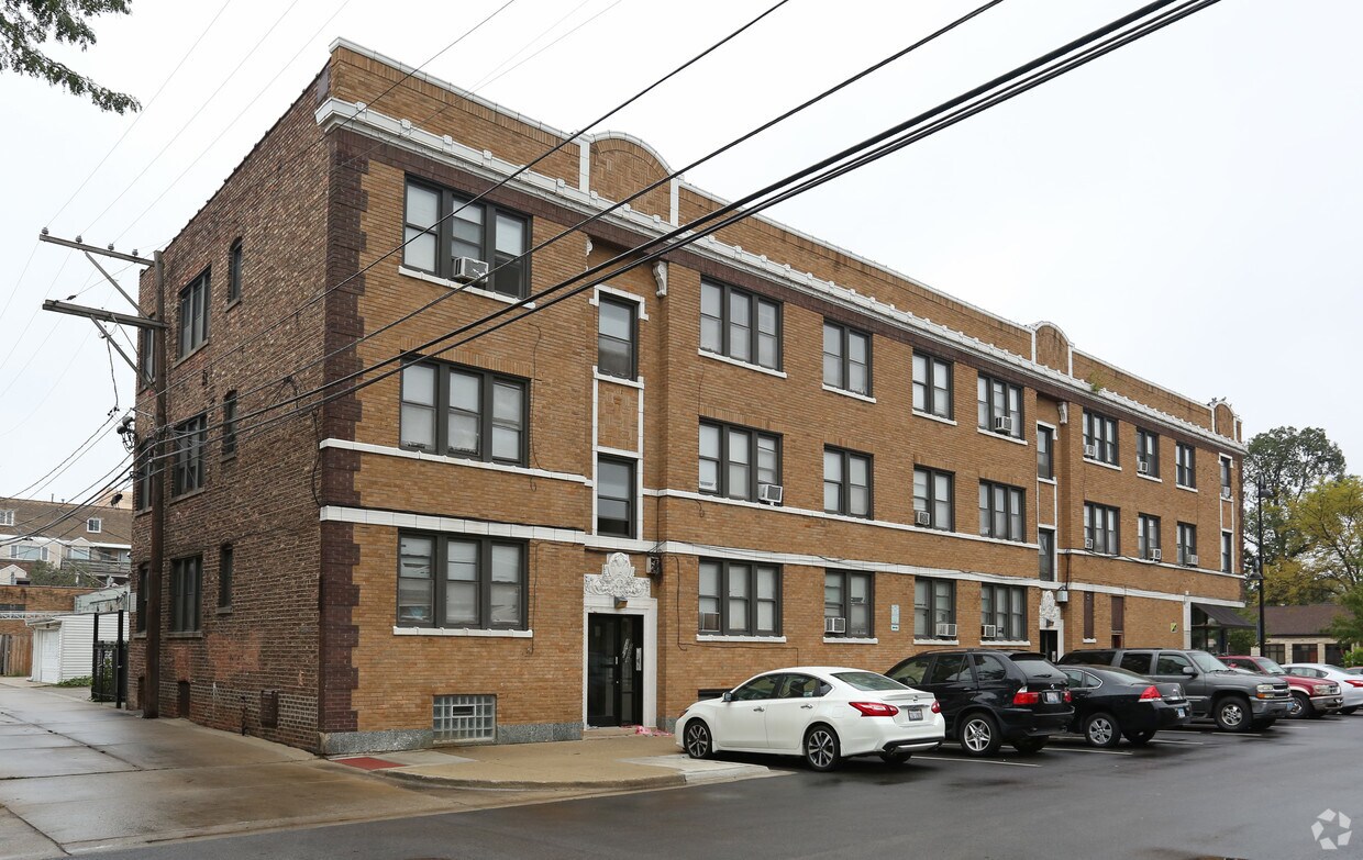 Foto del edificio - 6301 Roosevelt Rd