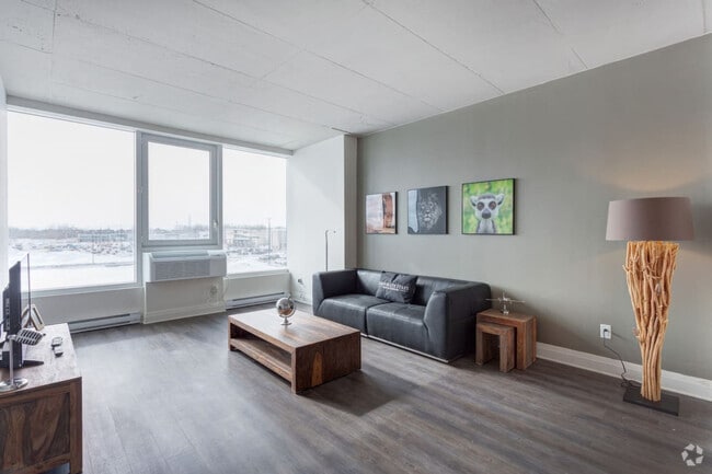 Building Photo - 3105 Promenade du Quartier-Saint-Martin